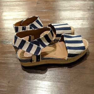 Franco Sarto Espadrilles